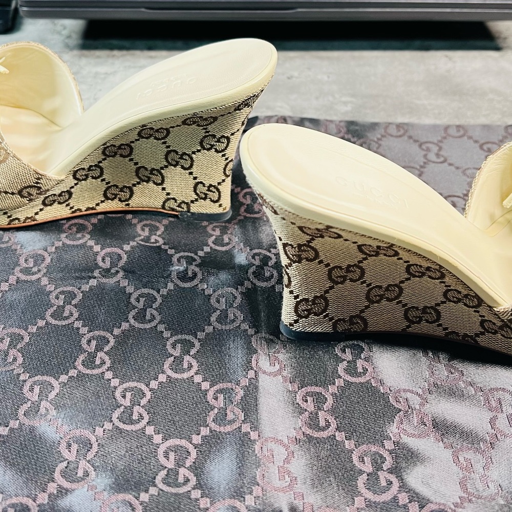 Gucci Wedge Sandals - Picture 4 of 8
